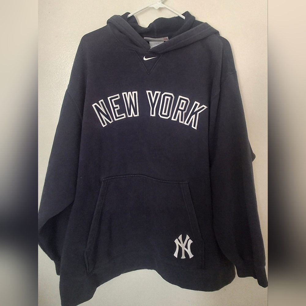 Nike Navy New York Yankees Pullover Hoodie